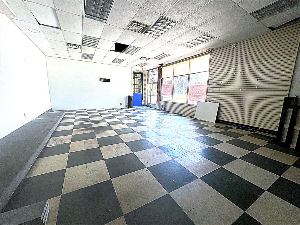 800 E Boston Post Rd, Mamaroneck, NY 10543 – For Lease