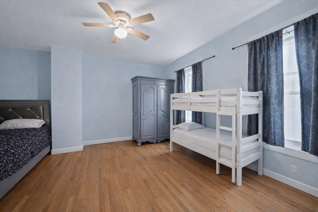 Gallery image 6