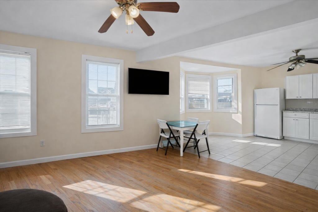 Gallery image 12